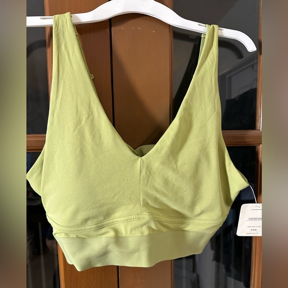 Fabletics Light Green Sports Bra - Picture 1 of 5